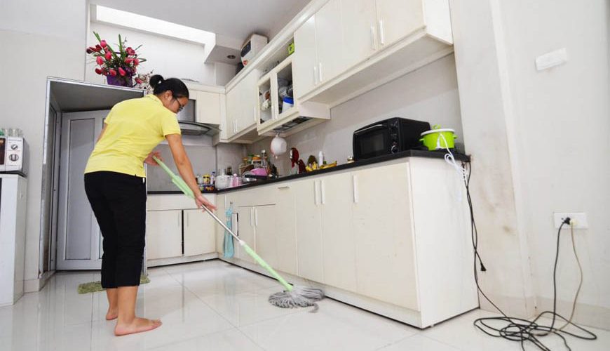 Cuộc tranh luận sôi nổi: Một bà mẹ tại Hà Nội tìm người giúp việc 12 tiếng/ngày với mức lương 5-6 triệu - Ảnh 2.
