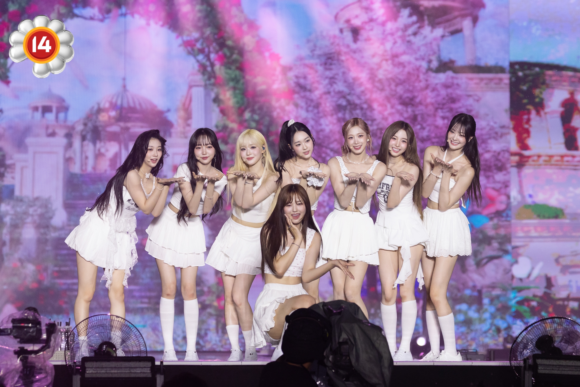 tripleS tại concert