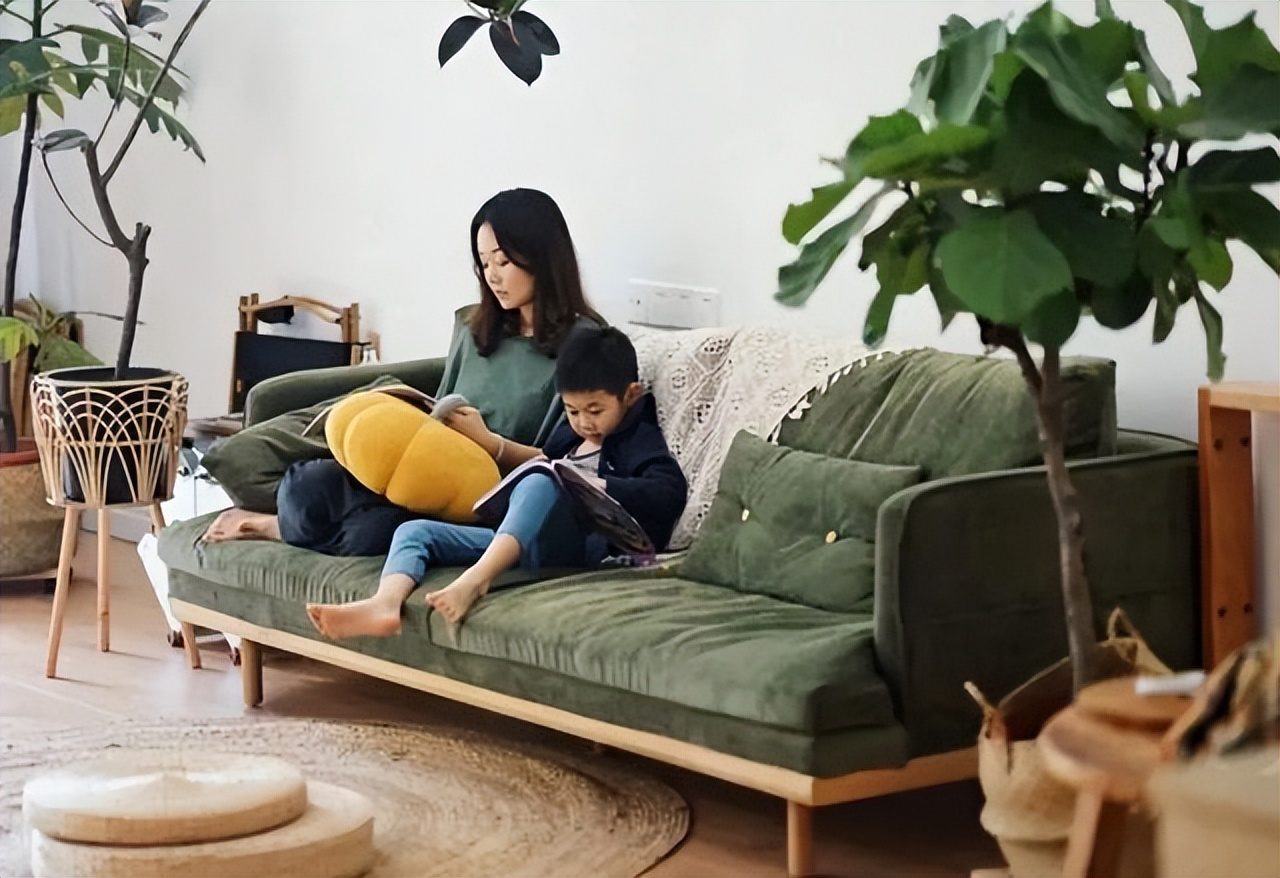 Người mẹ đơn thân 50 tuổi sống hạnh phúc trong biệt thự 300m²: 