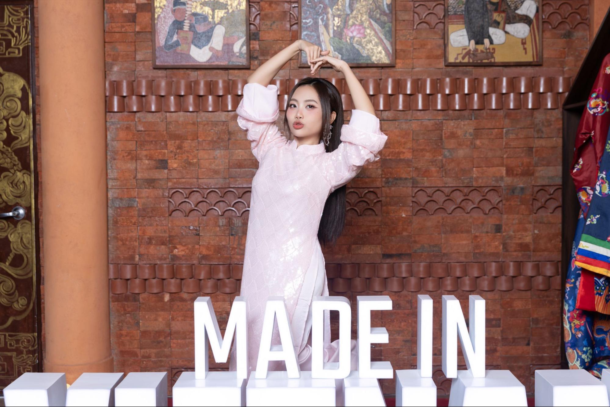 Phương Mỹ Chi tại buổi họp báo ra mắt MV Made In Vietnam