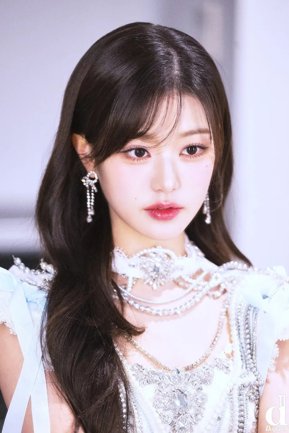 Jang Won Young nhận chỉ trích