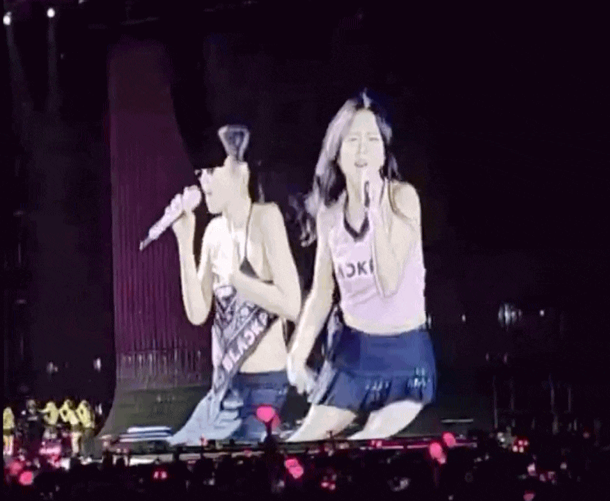BLACKPINK biểu diễn hit APT