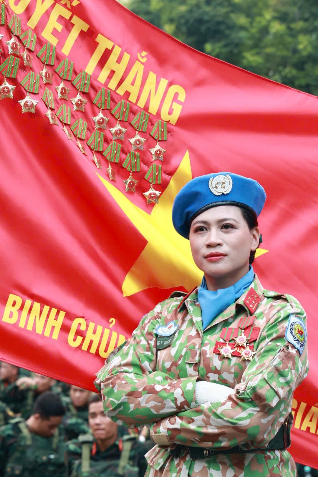 Nữ chiến sĩ trong Lễ diễu binh 30/4- Ảnh 1.