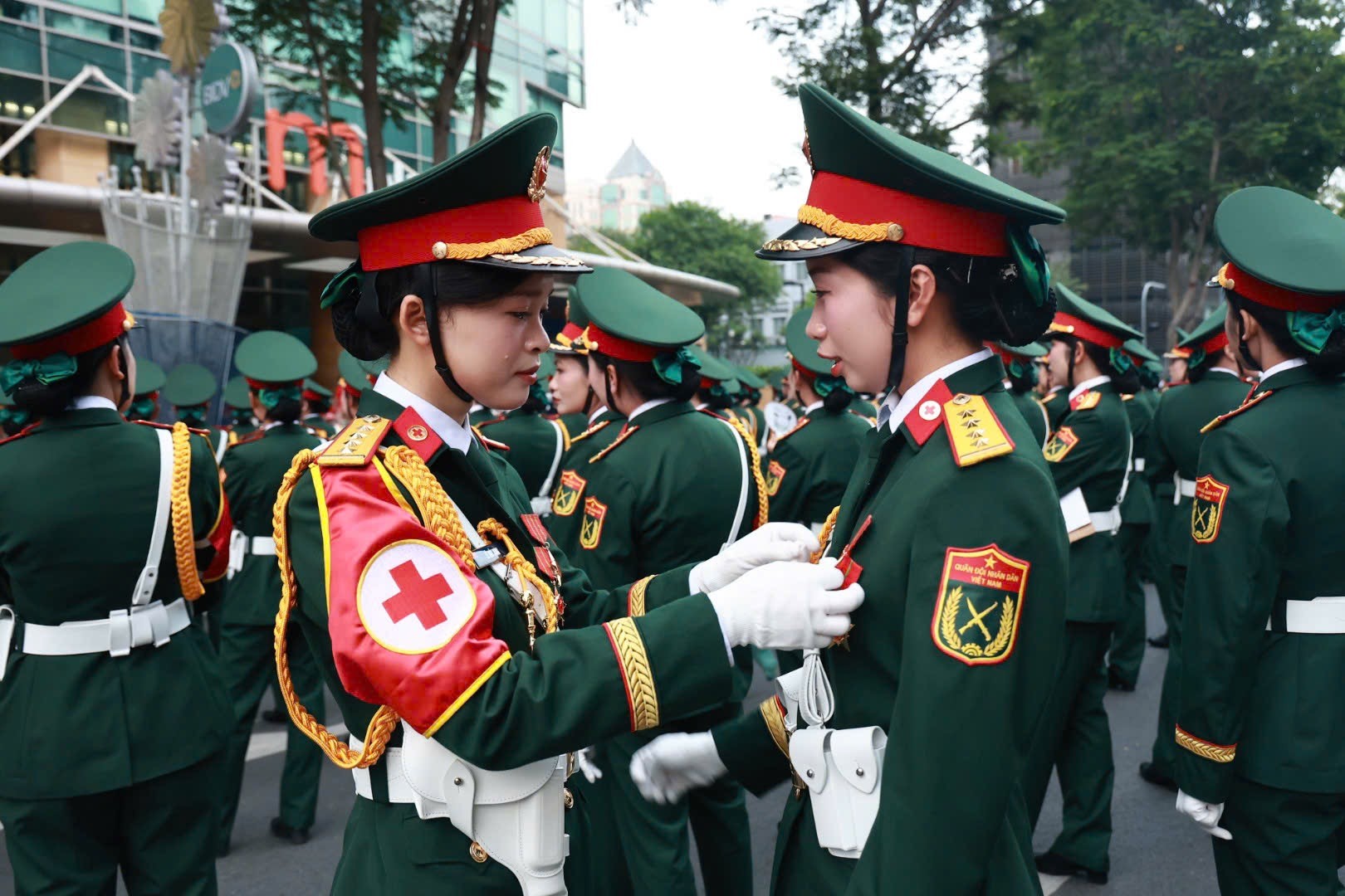 Nữ chiến sĩ trong Lễ diễu binh 30/4- Ảnh 7.