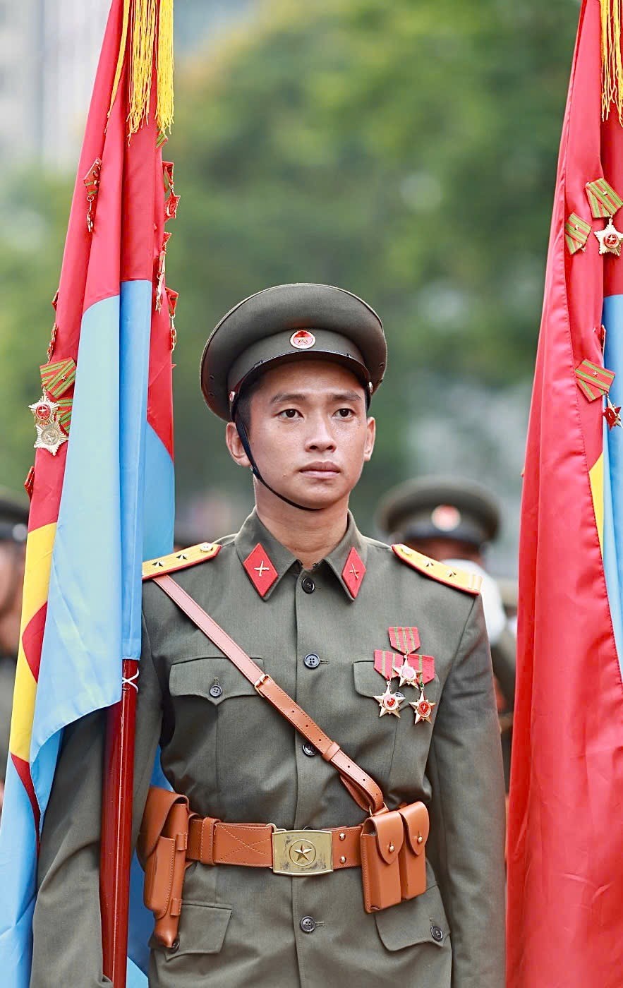 Nữ chiến sĩ trong Lễ diễu binh 30/4- Ảnh 14.