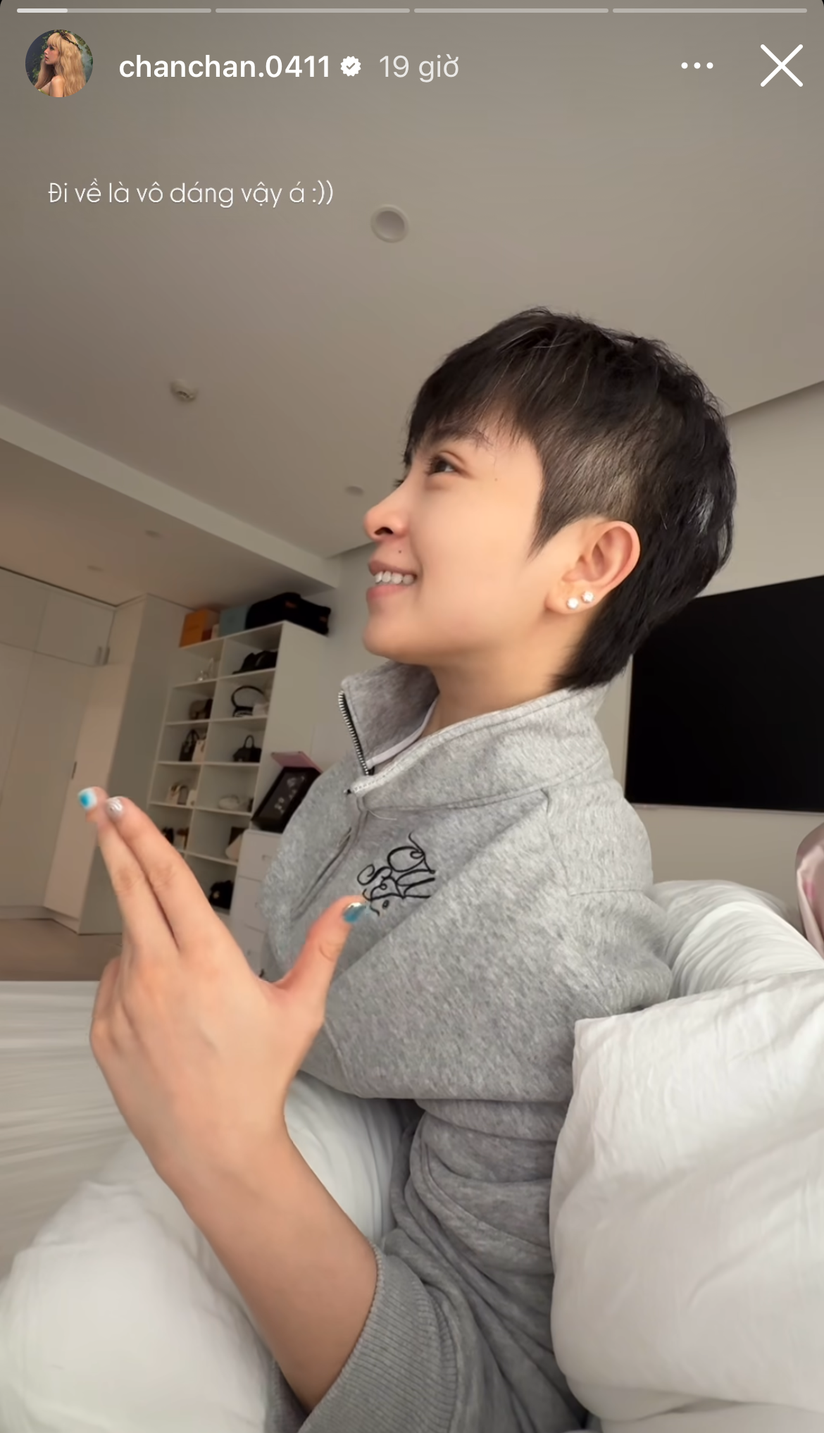 Gil Lê gây chú ý với bàn tay bầm tím khi xuất hiện cùng Xoài Non- Ảnh 3.