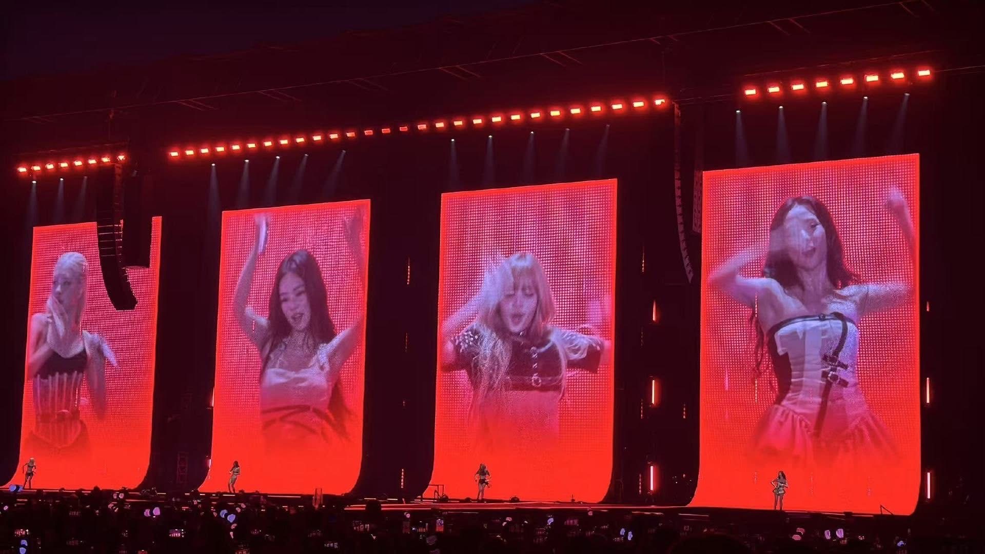 Jennie gặp sự cố ngay trong concert mở màn world tour, hội chị em BLACKPINK ứng biến cực thông minh- Ảnh 1.
