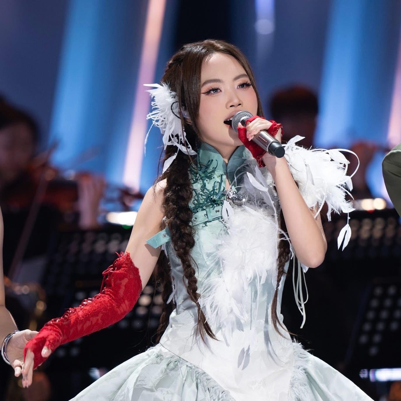 Phương Mỹ Chi và Khả Lâu tại Sing! Asia