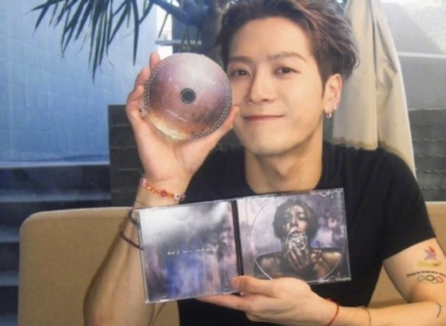 Jackson Wang gặp khó khăn giữa đêm, hơn 100 triệu lượt xem gây xôn xao - Ảnh 3.