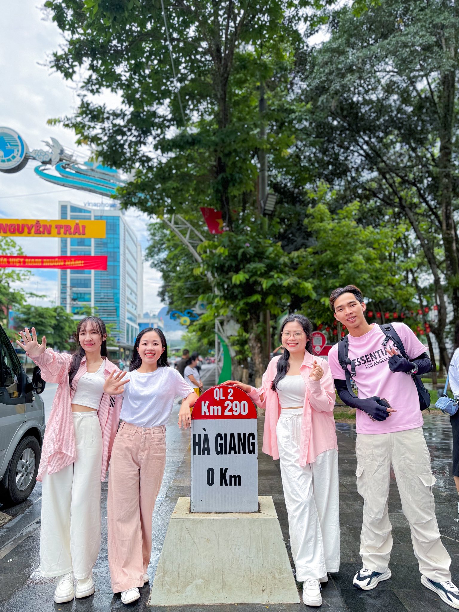 Cột mốc Km0 Hà Giang