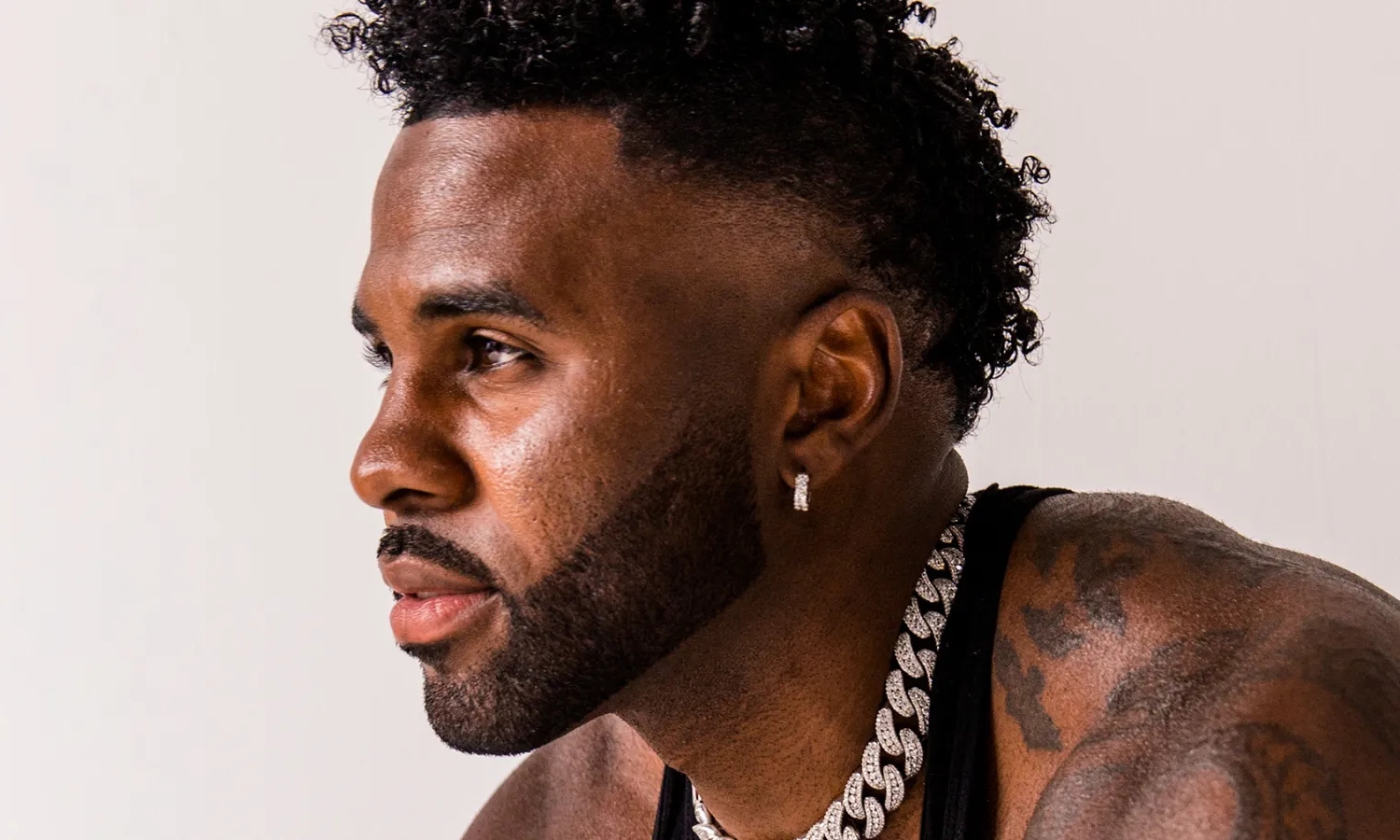Jason Derulo hát 'Savage Love'