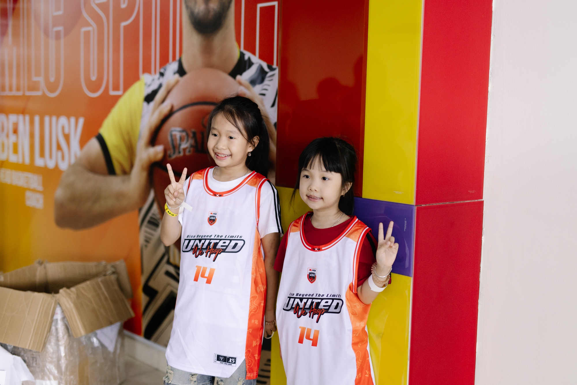 Trương Twins tại trại hè