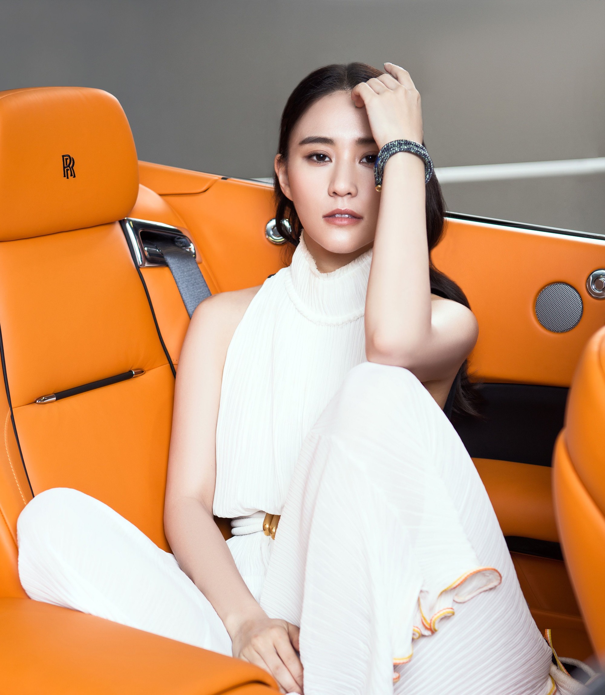 Gia tộc tài phiệt gây chú ý: Thiếu gia bị nghi có con riêng, ái nữ ly hôn sao hạng A?- Ảnh 2.