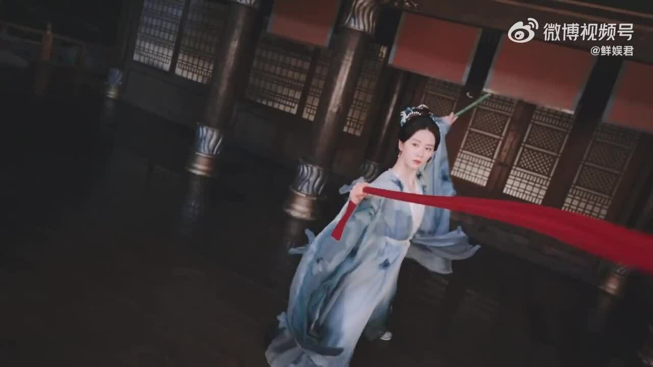 Lưu Thi Thi đấu võ dây