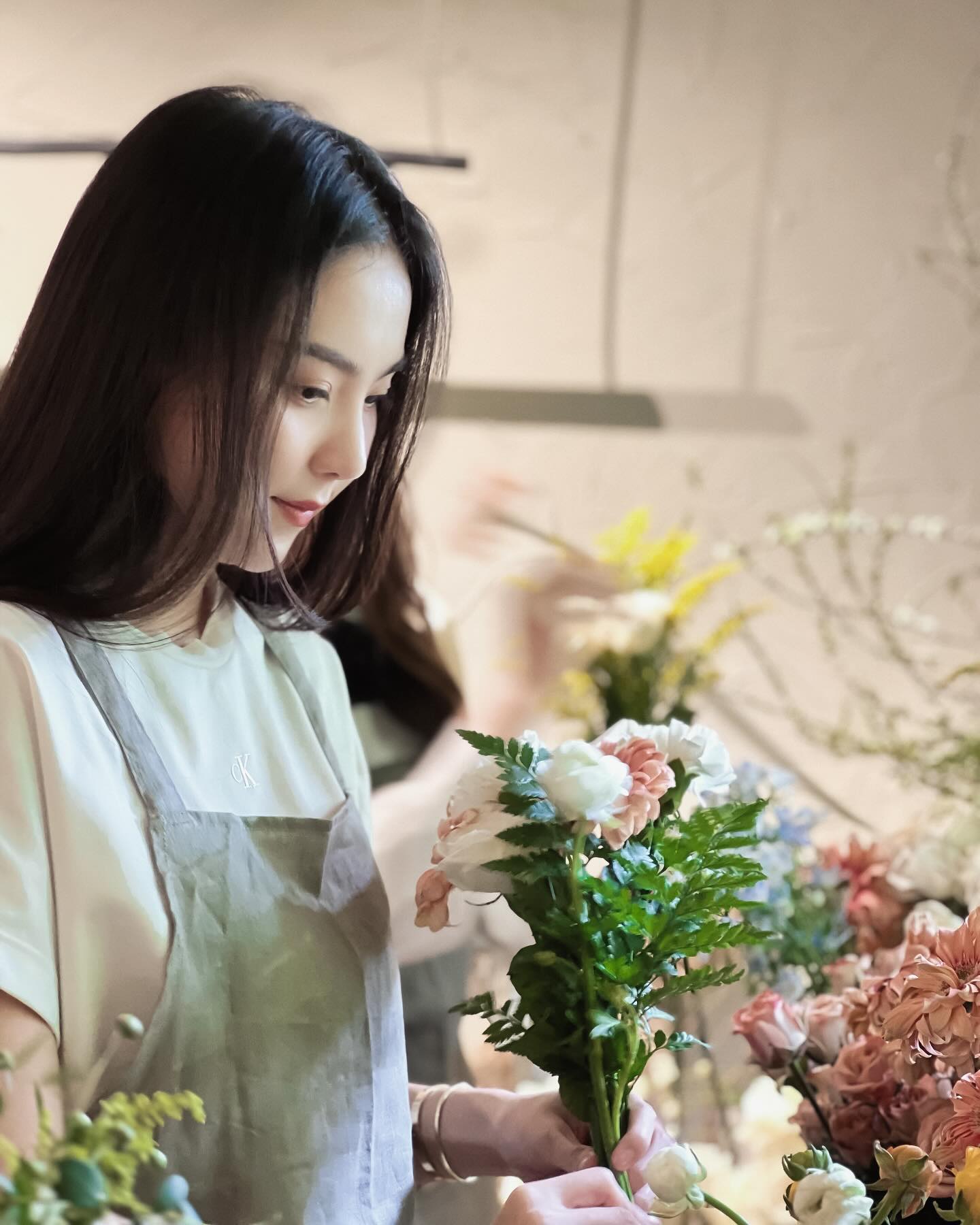 Khám Phá Xu Hướng Cắm Hoa Của Các Nàng Dâu Hào Môn Việt - Ảnh 6.