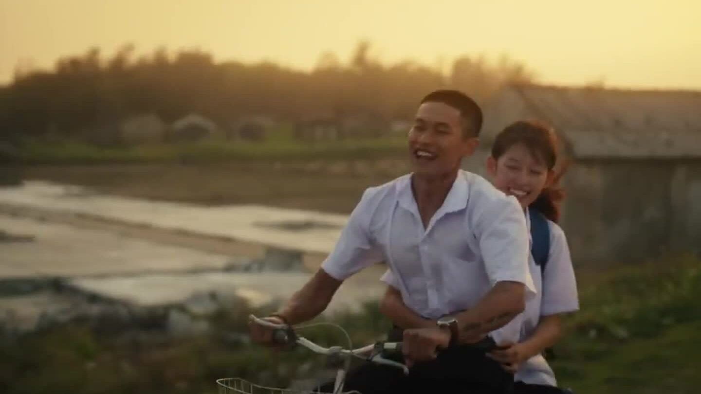 MV 'Phép màu' - Nhóm nhạc trẻ