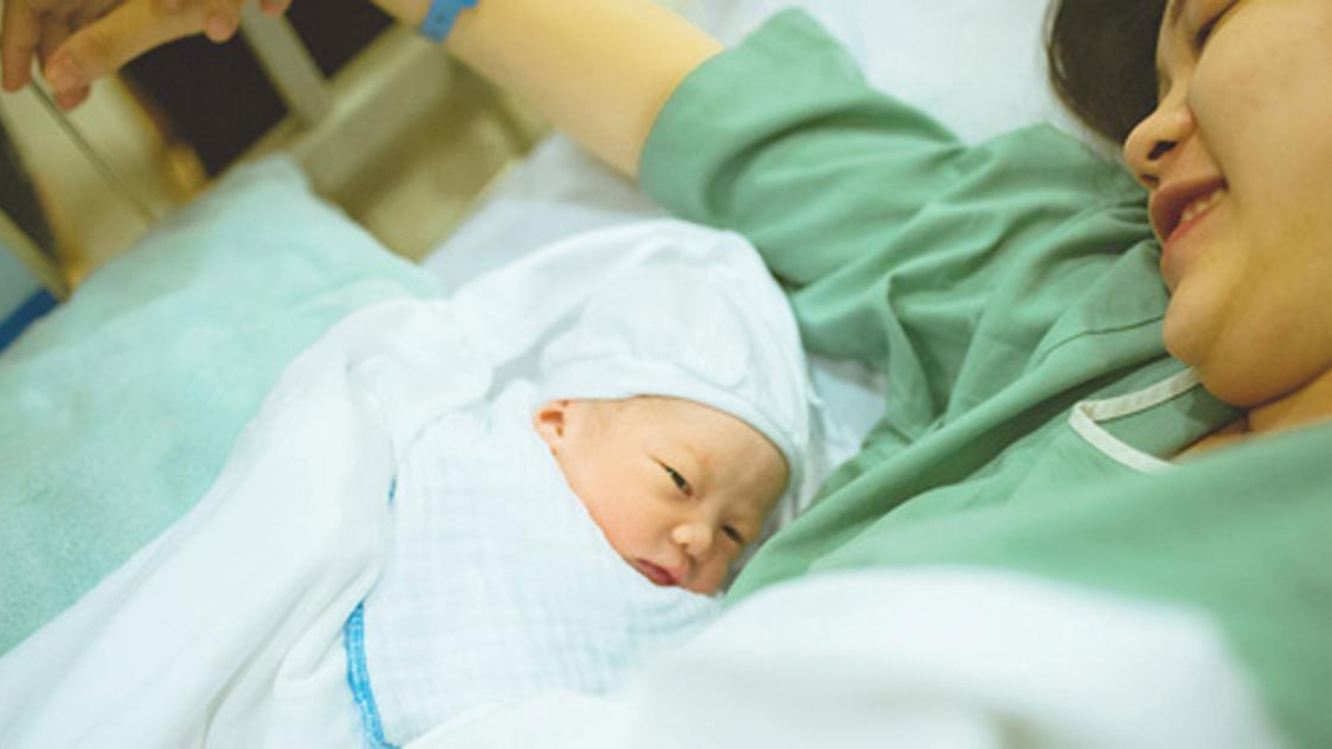 Những Nỗi Đau Khi Sinh Thường: Chia Sẻ Thực Tế Từ Các Bà Mẹ - Ảnh 2.