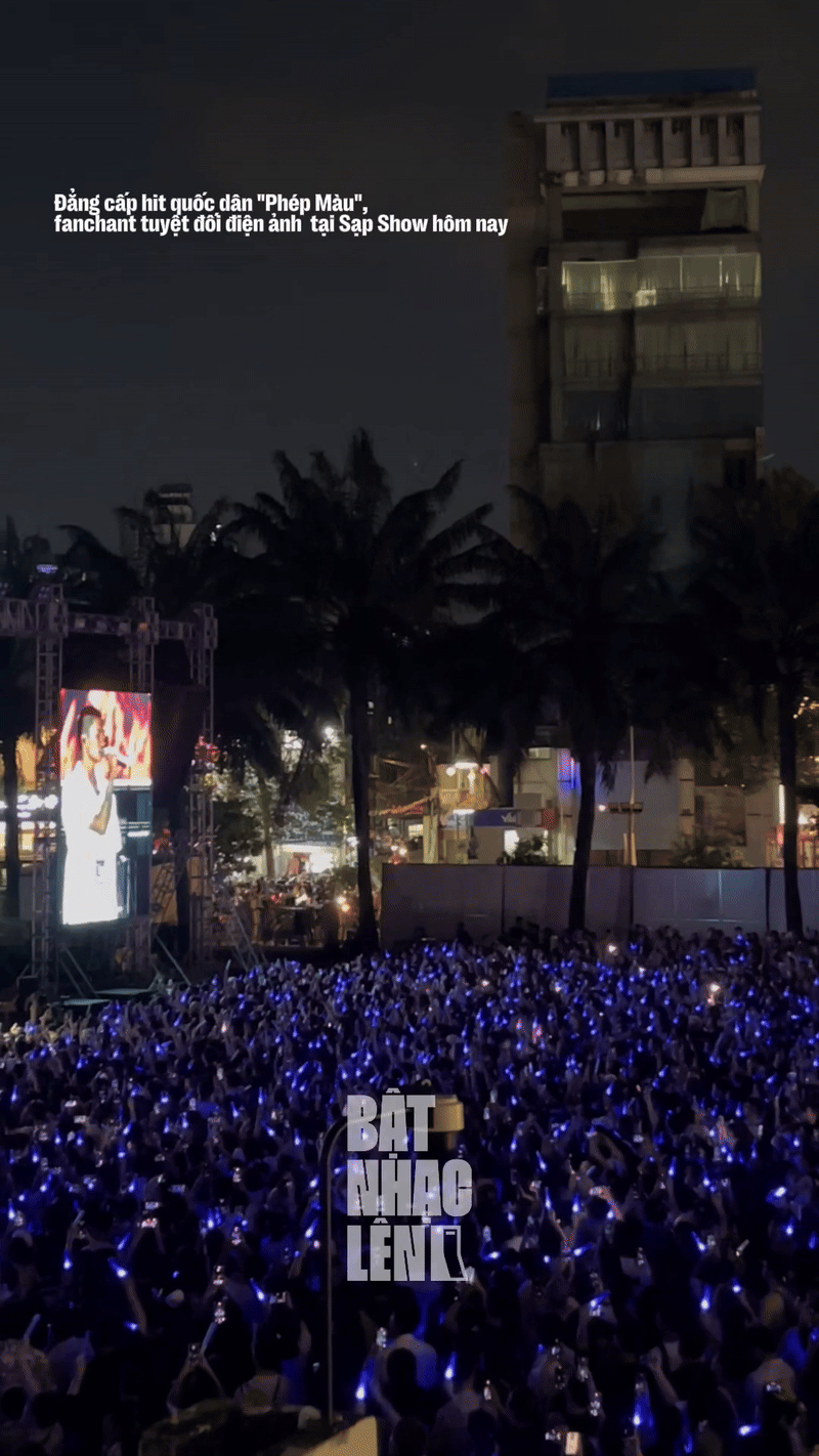 Màn trình diễn “tuyệt đối điện ảnh” của ca khúc indie hot nhất 2025, fan hát vang trời tạo nên khung cảnh đẹp như phim!- Ảnh 2.
