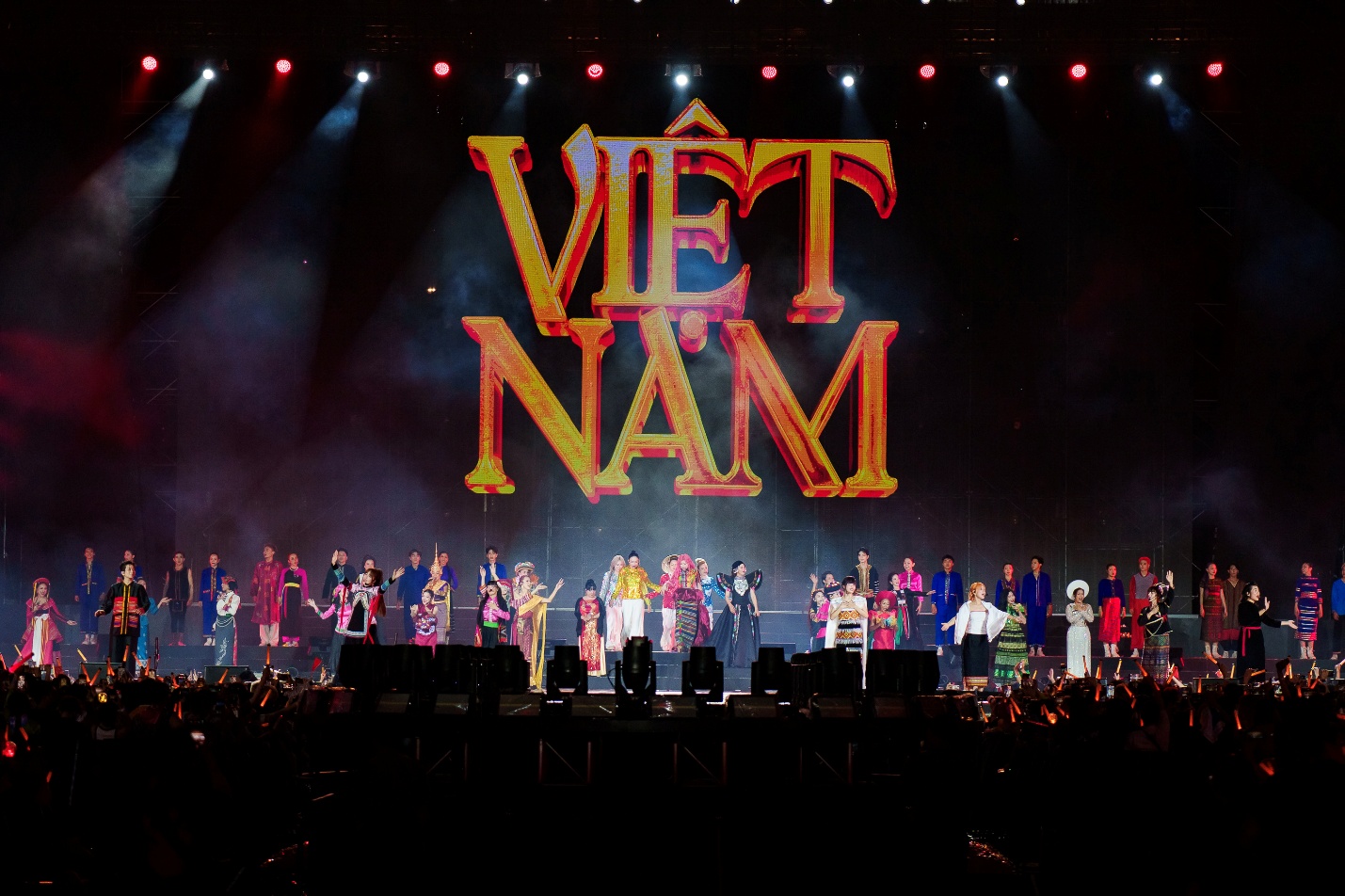 Điều đáng nhớ hơn những “vụn vặt” tại Chị Đẹp Concert- Ảnh 2.