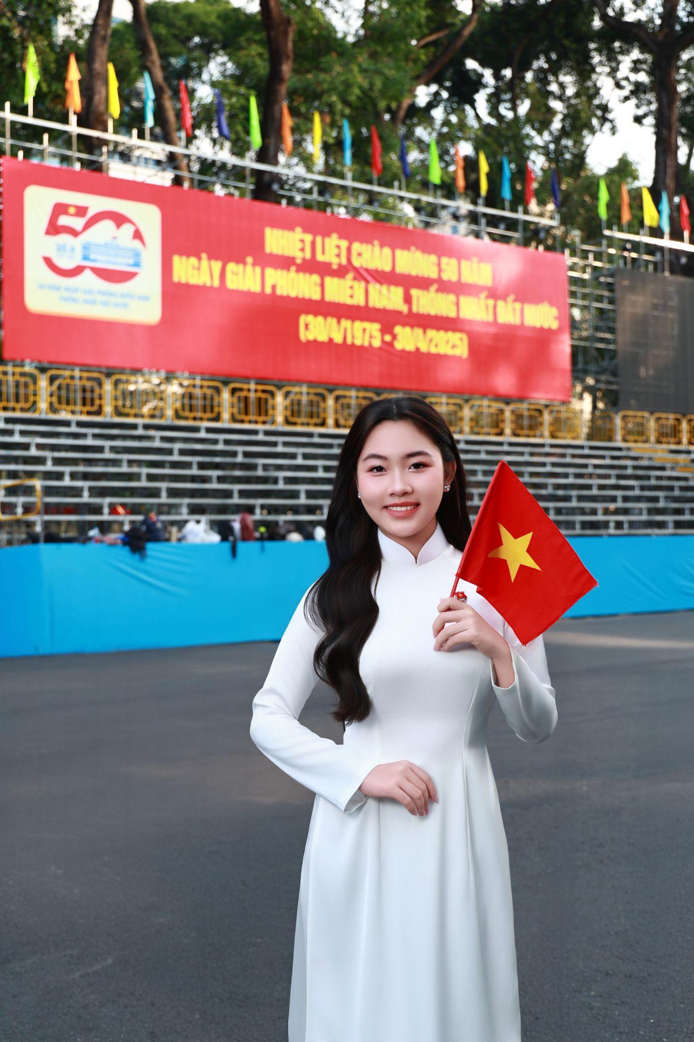 Hồ sơ ấn tượng của Á khôi 1 Phương Anh: 13 tuổi đã trở thành Người mẫu nhí xuất sắc, thành tích học tập khiến nhiều người ngưỡng mộ - Ảnh 3.