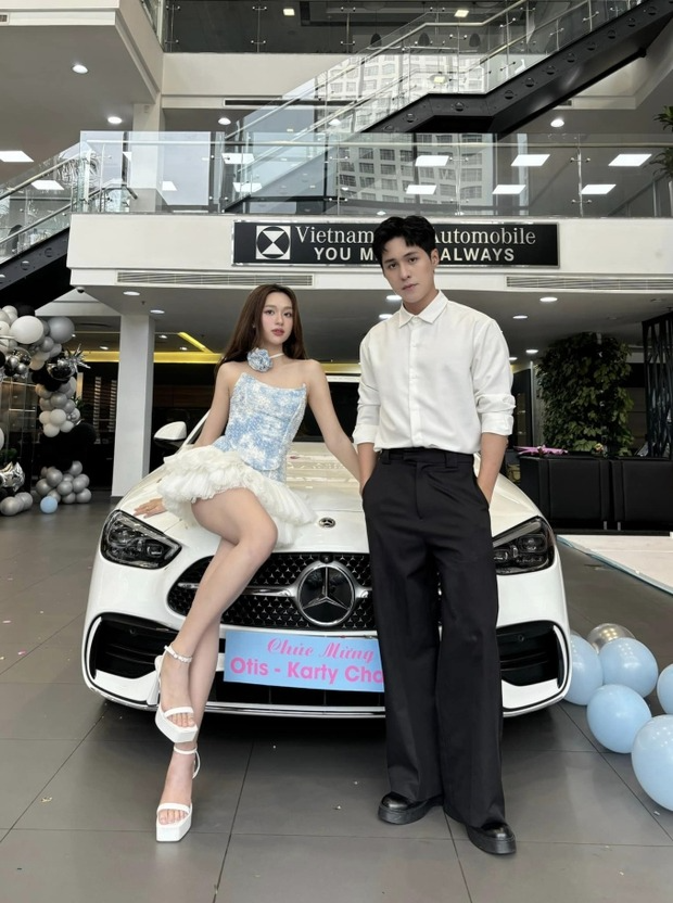 Cặp đôi nổi tiếng