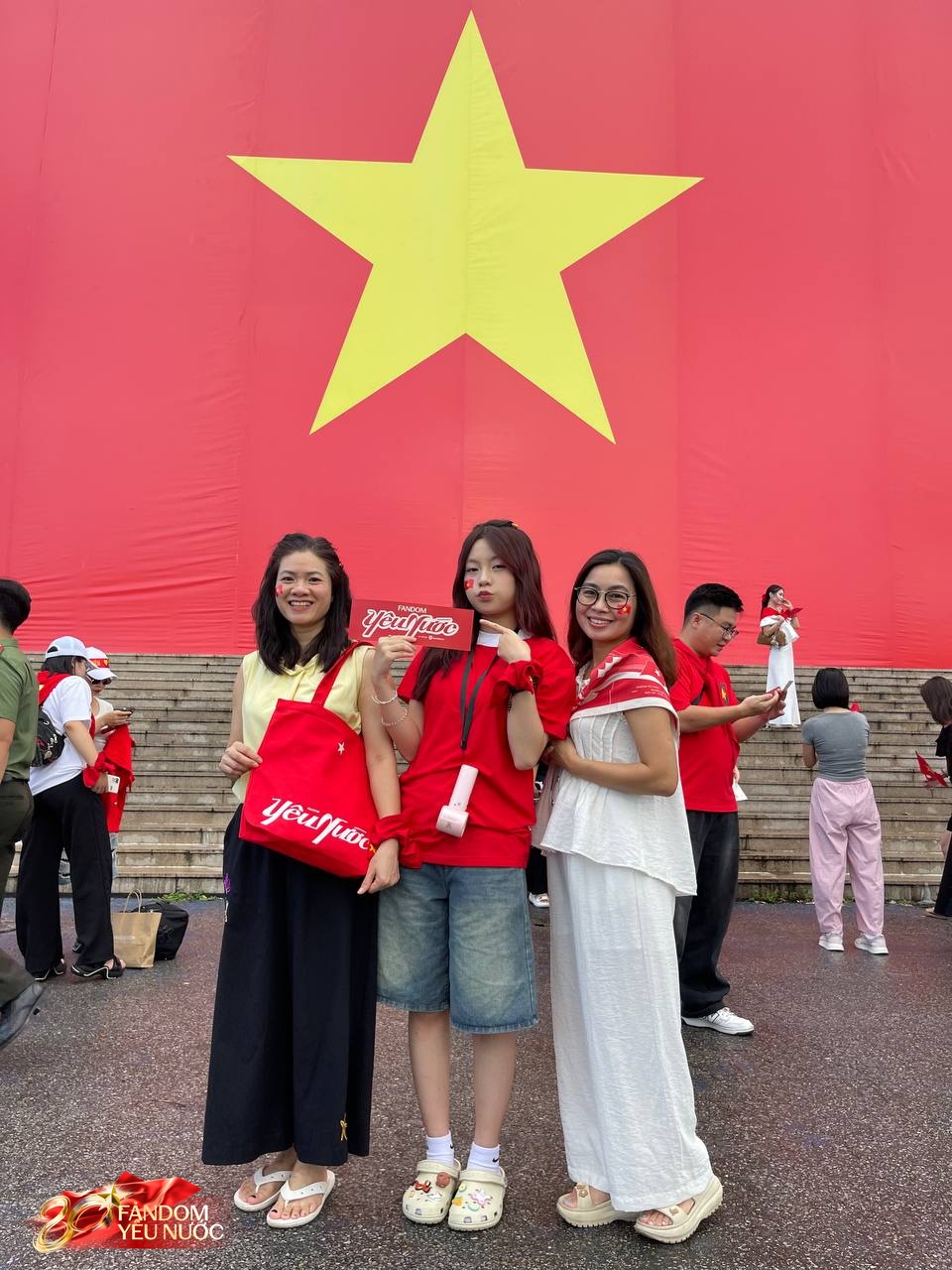 Sự Kiện Fandom Yêu Nước