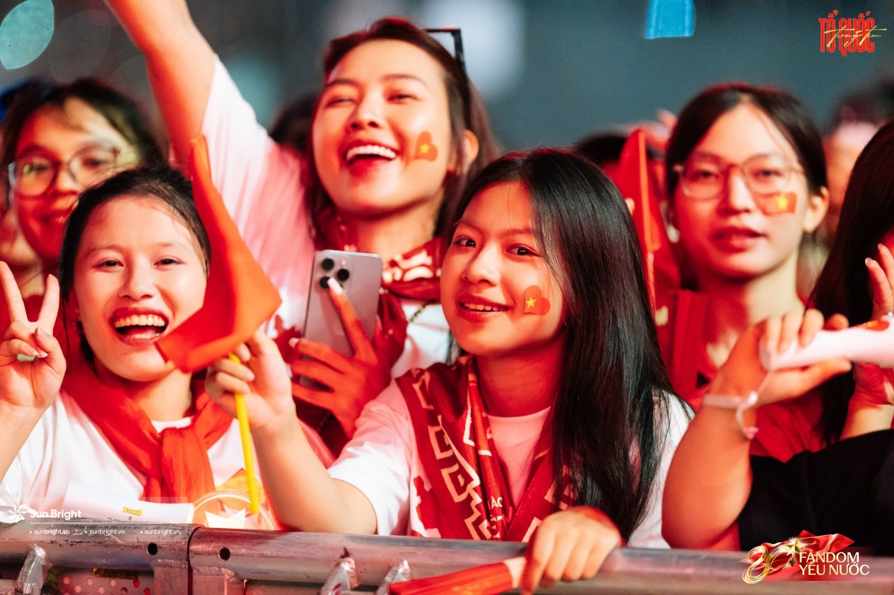 Hơn 100 triệu trái tim chung một thần tượng - concert tuyệt vời nhất chỉ có thể là “concert quốc gia”- Ảnh 11.