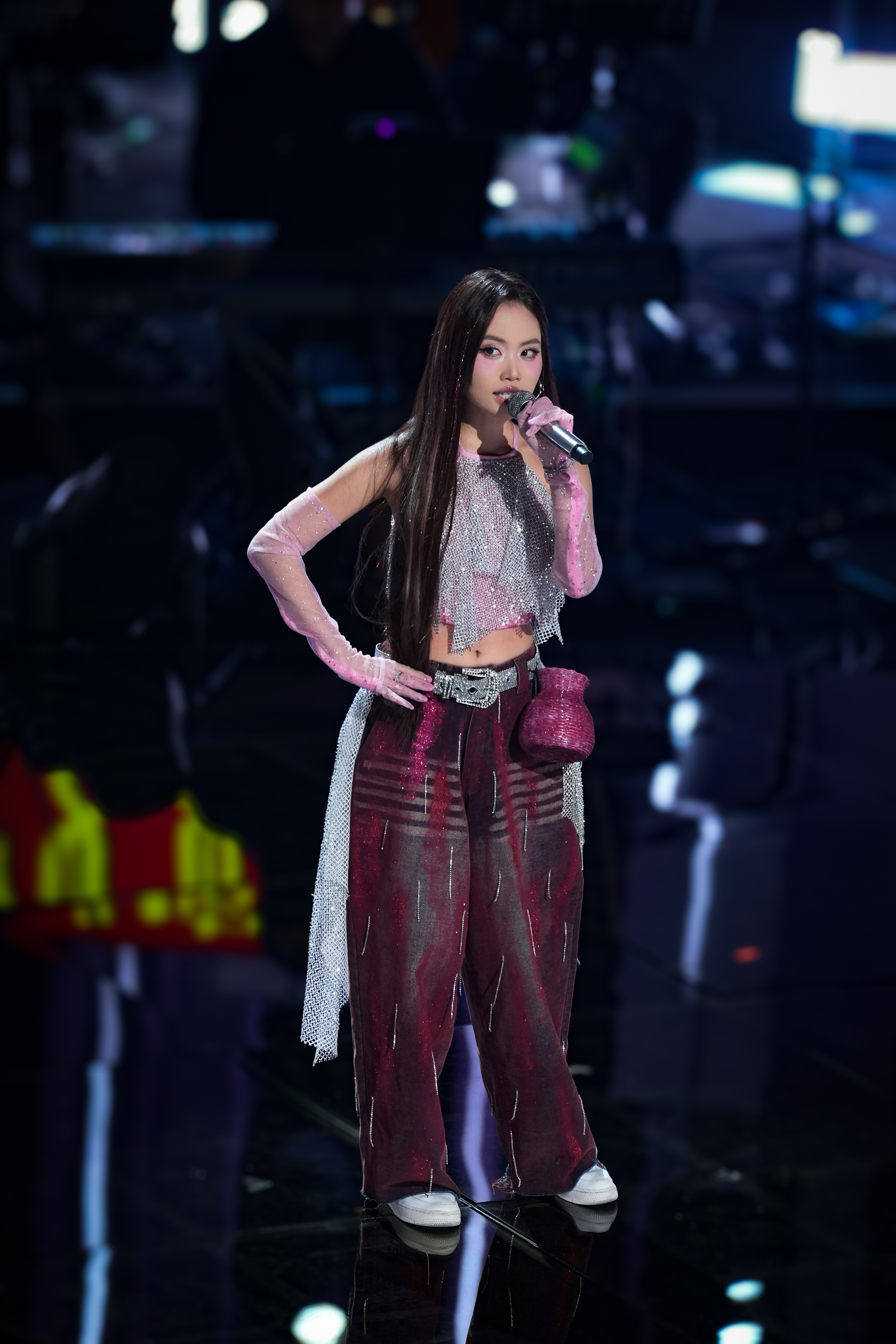 Phương Mỹ Chi Tỏa Sáng Tại Bán Kết 2 Sing! Asia: Kết Hợp Rap, Múa Bụng và Popping Đầy Ấn Tượng - Ảnh 5.