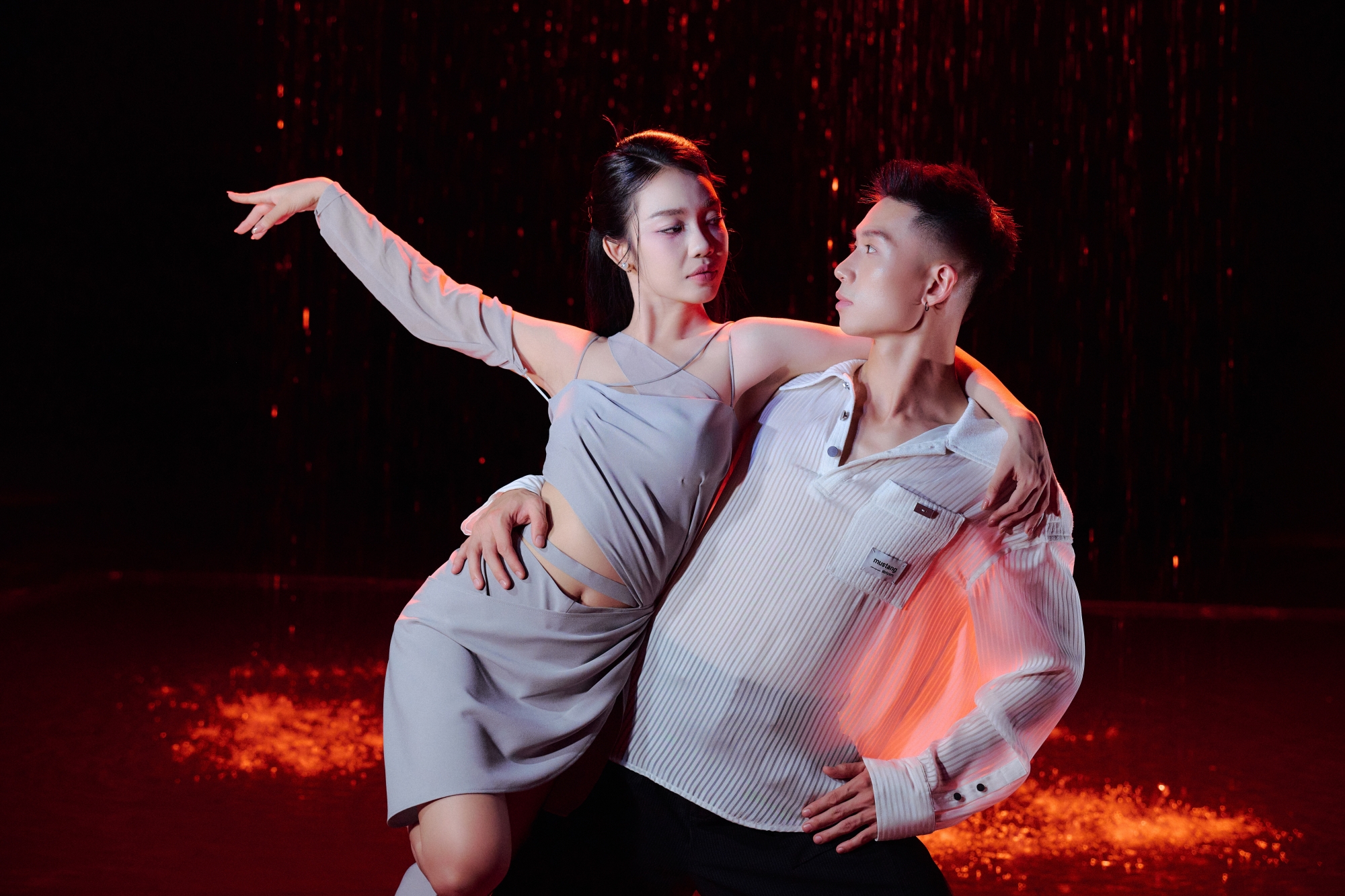 Trấn Thành tán dương Hoàng Duyên - Ảnh 2.