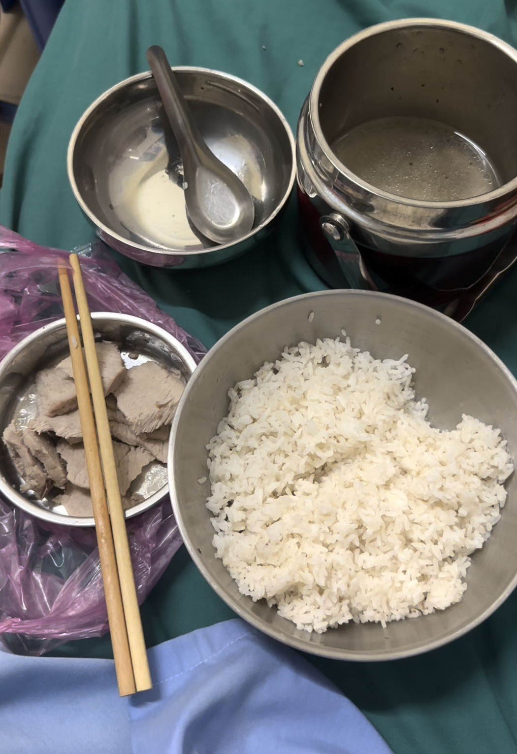 Sùng Bầu kiếm tiền tỷ mỗi tháng nhưng mâm cơm cữ đạm bạc đến khó tin, lý do rất nhiều mẹ bỉm đồng cảm- Ảnh 2.