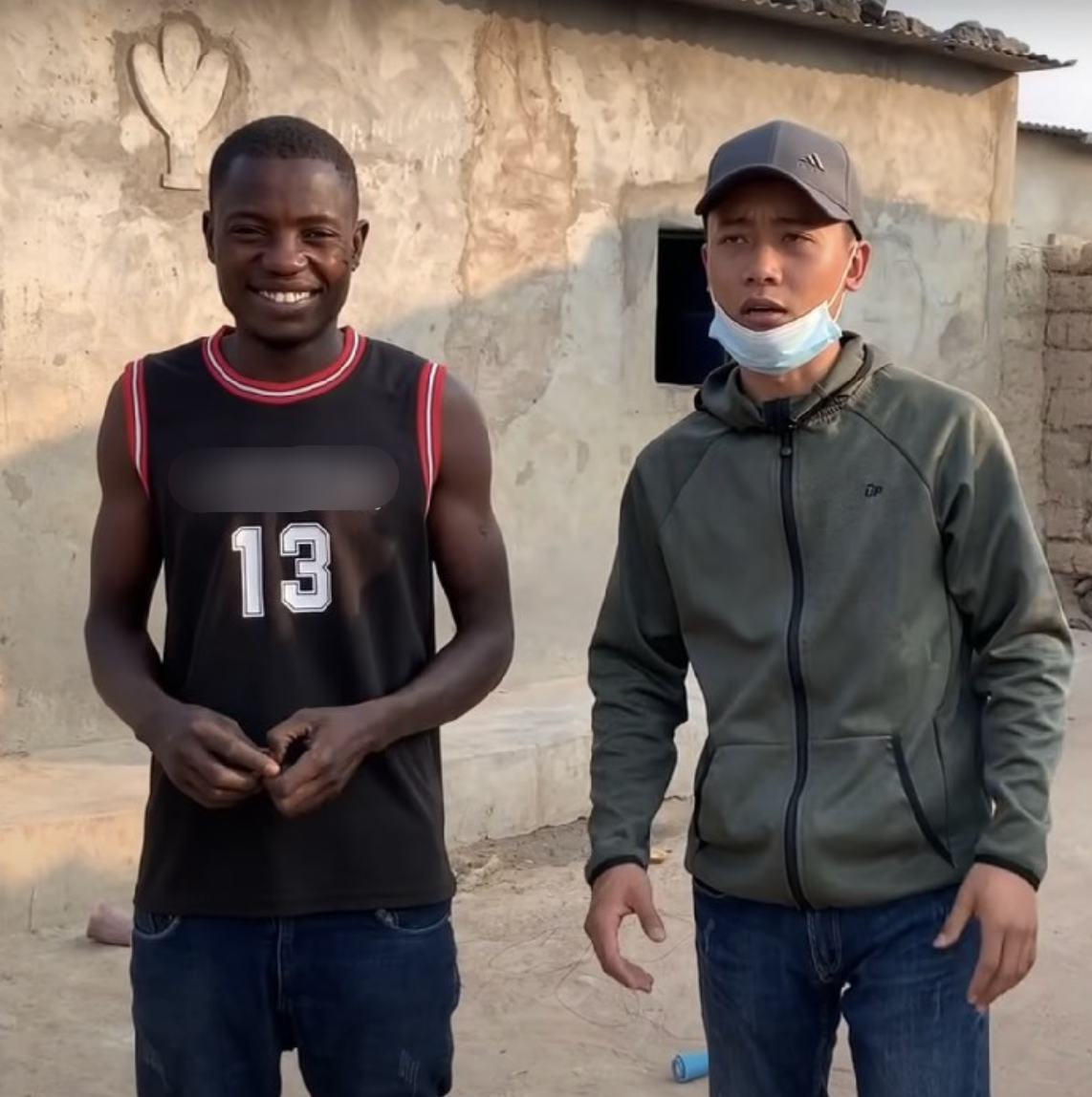 1 thành viên nổi tiếng trong team châu Phi đang lâm vào cảnh khốn đốn- Ảnh 2.