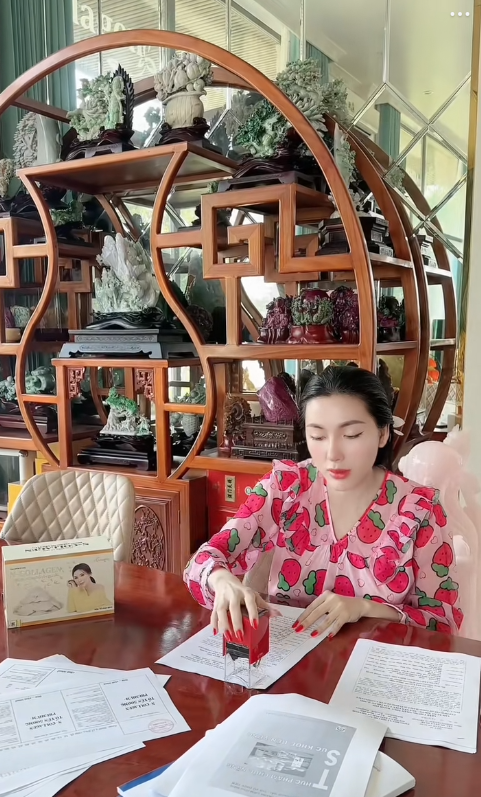 Khám Phá Những Bí Ẩn Chưa Được Giải Đáp Về Hai Biệt Thự Của Ngân Collagen Tại Cần Thơ - Ảnh 12.