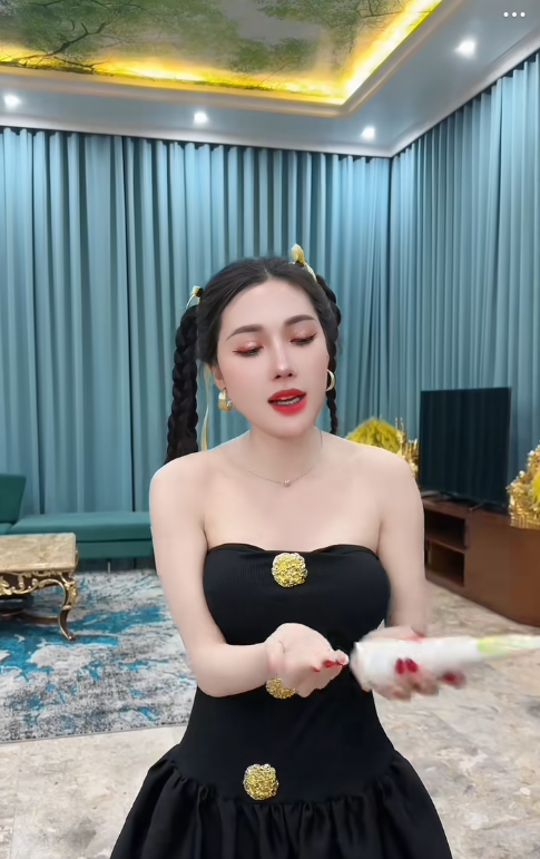 Khám Phá Những Bí Ẩn Chưa Được Giải Đáp Về Hai Biệt Thự Của Ngân Collagen Tại Cần Thơ - Ảnh 13.