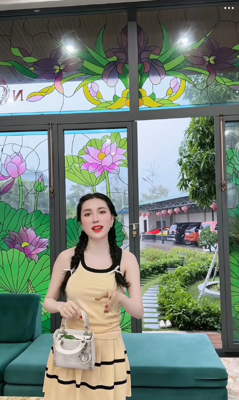 Khám Phá Những Bí Ẩn Chưa Được Giải Đáp Về Hai Biệt Thự Của Ngân Collagen Tại Cần Thơ - Ảnh 11.