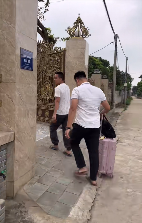 Toàn cảnh 