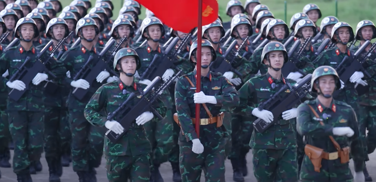 Thượng uý Lê Hoàng Hiệp gây sốt với sự xuất hiện trong Sao Nhập Ngũ - Ảnh 3.