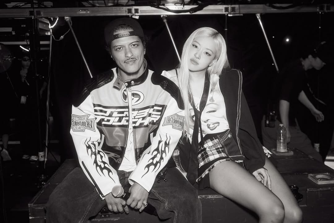 Fandom của Bruno Mars cảm ơn Rosé