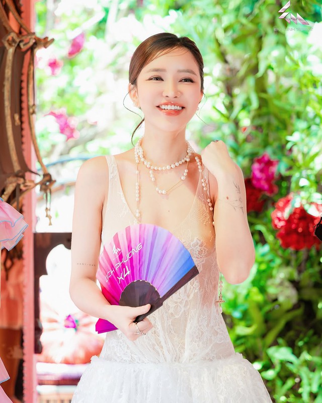 Miu Lê và Phương Mỹ Chi: Những Ngôi Sao Tỏa Sáng Trong Em Xinh Say Hi - Ảnh 6.