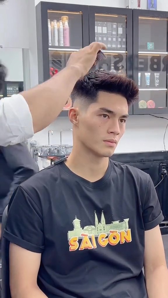 Thủ môn U23 Việt Nam gây sốt với loạt ảnh đời thường ấn tượng - Ảnh 10.