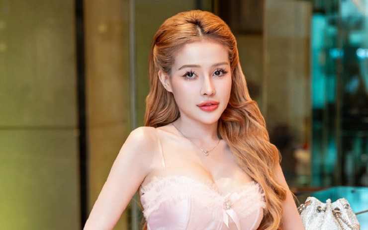 So sánh tài sản giữa Ngân 98 và Ngân Collagen - Ảnh 1.