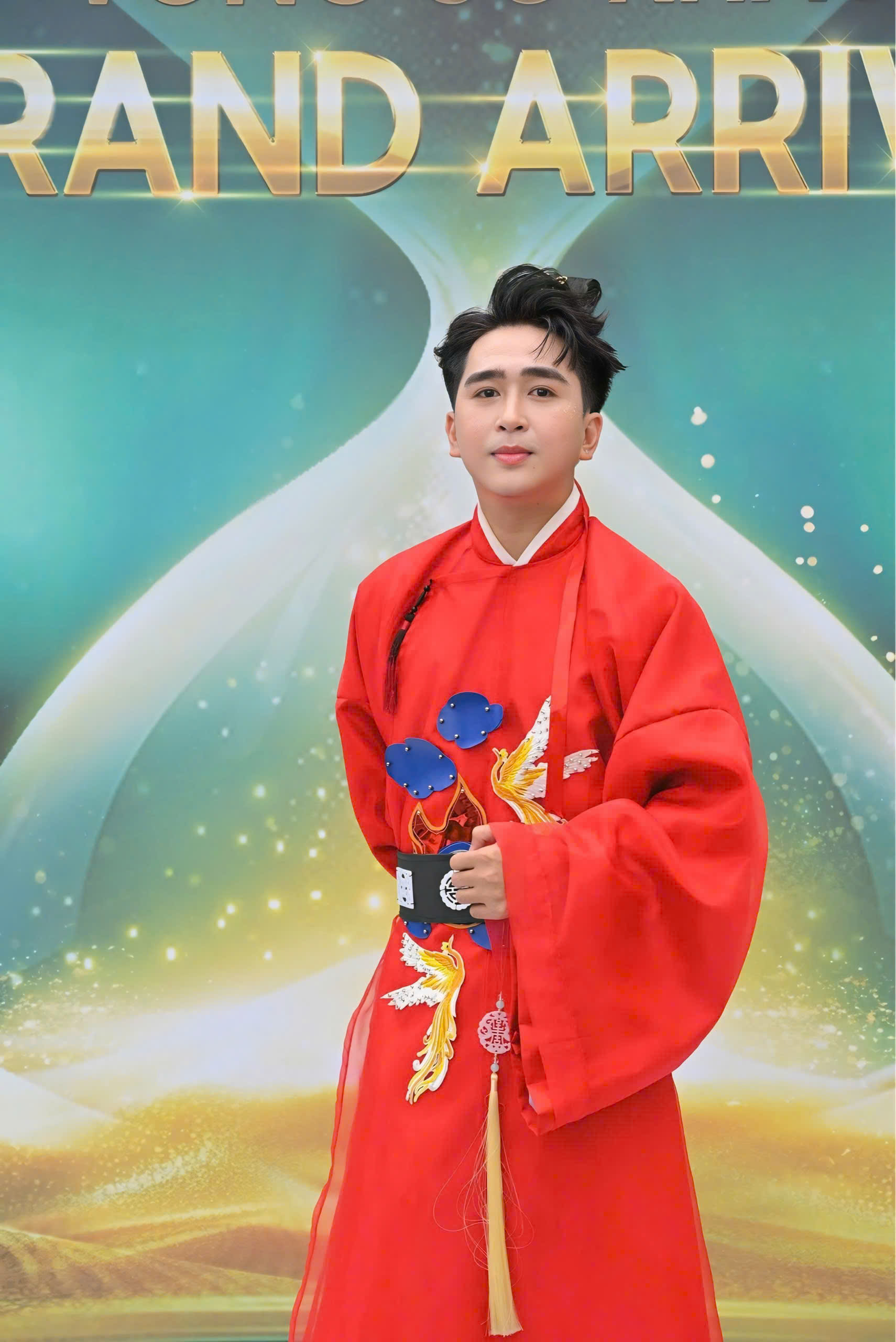 Ý kiến trái chiều về MC tại Miss Grand Vietnam: Phản hồi từ nhà sản xuất - Ảnh 3.