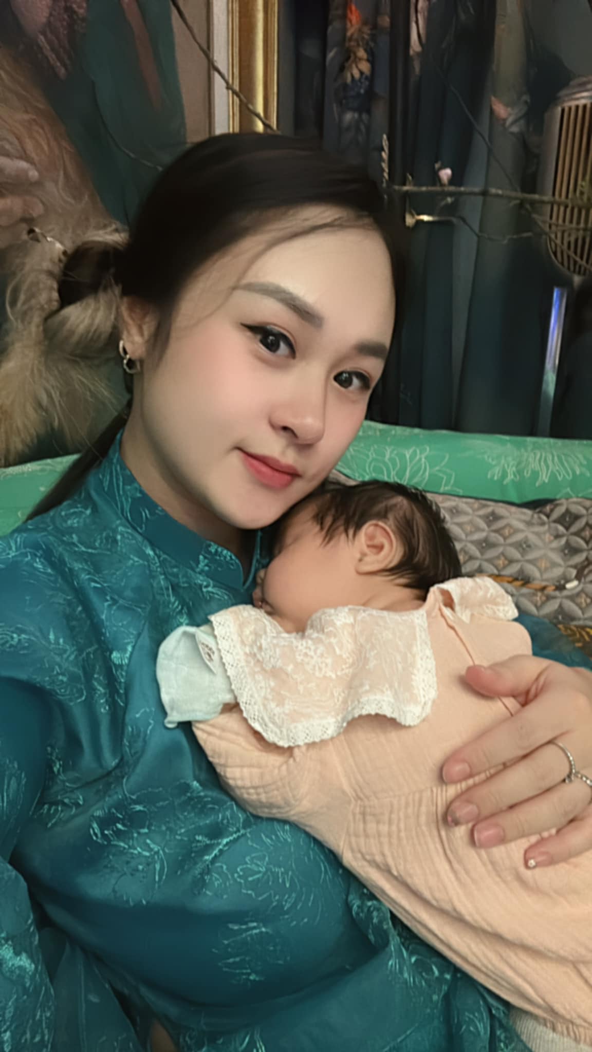 Con gái diva Thanh Lam gia nhập hội mẹ bỉm sữa Việt, nhan sắc mẹ và bé khiến ai cũng ngỡ ngàng chỉ sau 6 tháng sinh nở! - Ảnh 7.