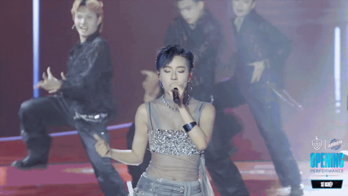 Nữ rapper điều chỉnh nội dung ca khúc