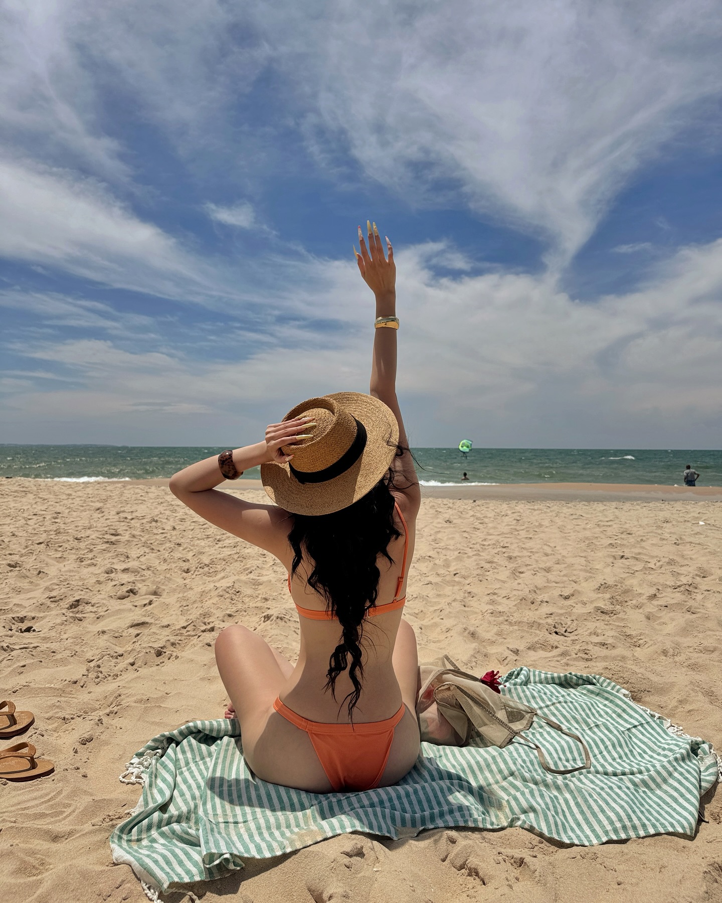 Bùng nổ mùa hè với bộ ảnh bikini nóng bỏng của dàn gái xinh nổi tiếng - Ảnh 17.