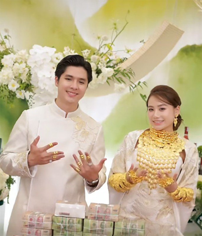 Cô dâu Đồng Tháp nhận hồi môn 9,9 tỷ đồng và hàng nghìn lượng vàng