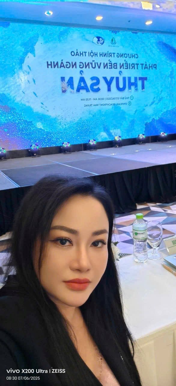 Chân dung con gái đầu lòng của 'vua tôm': Từ Trợ lý TGĐ đến Phó TGĐ với tài sản 140 tỷ đồng - Ảnh 3.